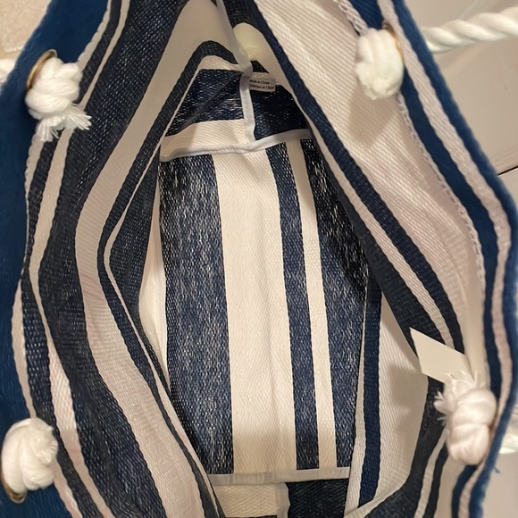 Victoria’s Secret Tote Beach Bag - Picture 4 of 4